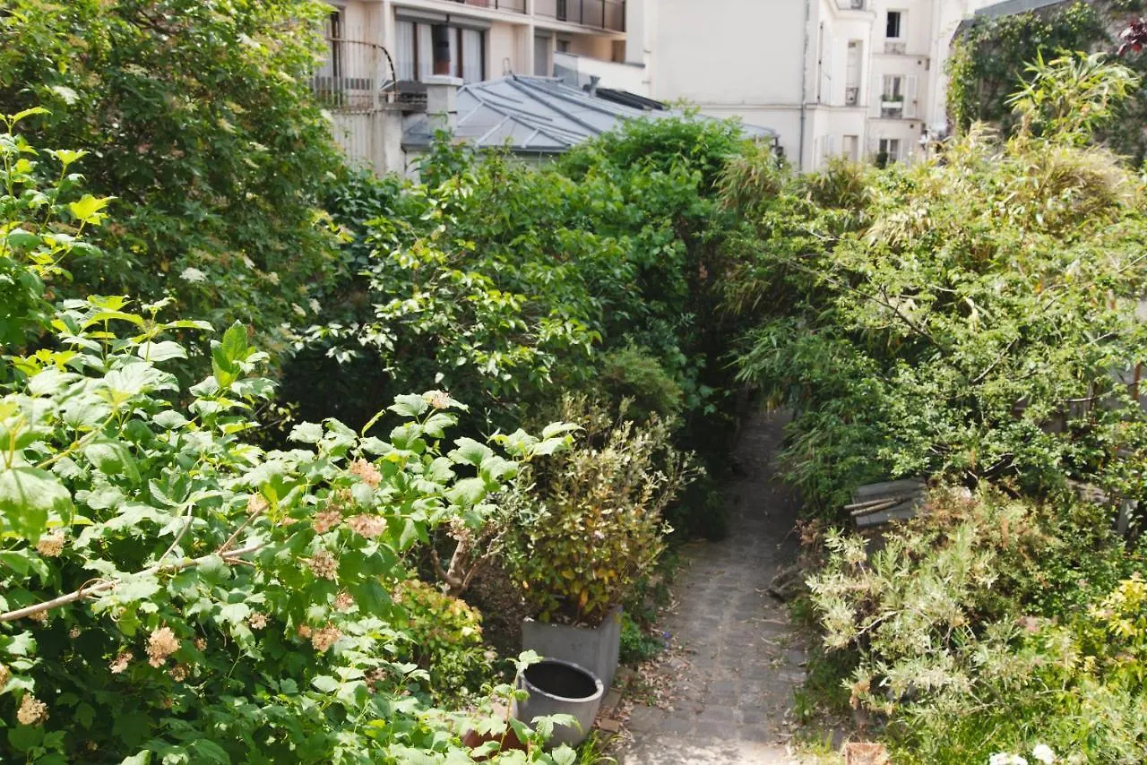 Bed and Breakfast Le Grand Maulnes Parigi Francia