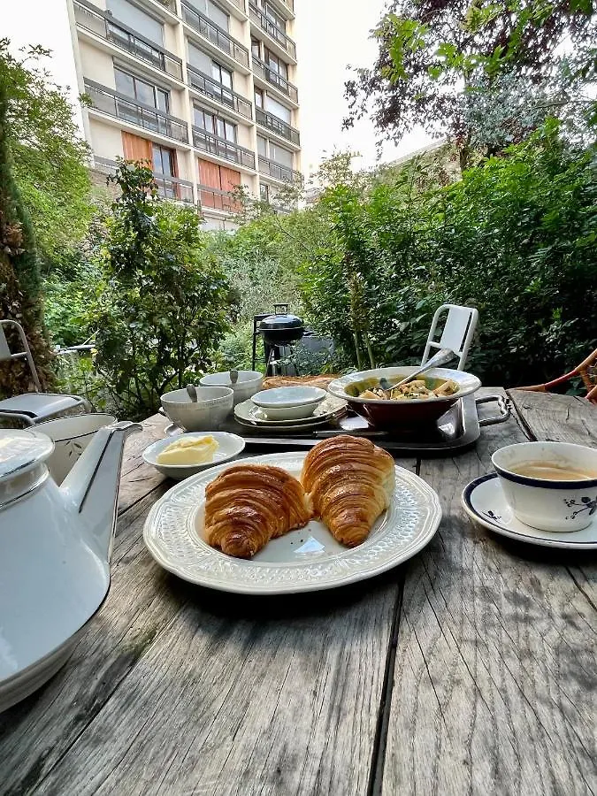 Bed and Breakfast Le Grand Maulnes Parigi Bed & Breakfast